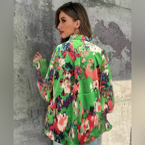 Jane Chic Designs Plus Size Sublimation Blouse - Picture 4 of 9